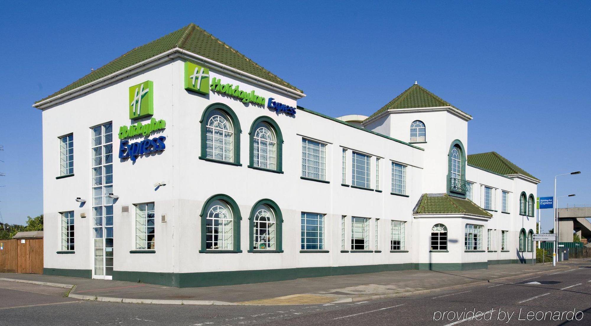 Holiday Inn Express London Chingford, An Ihg Hotel Waltham Forest Exterior foto